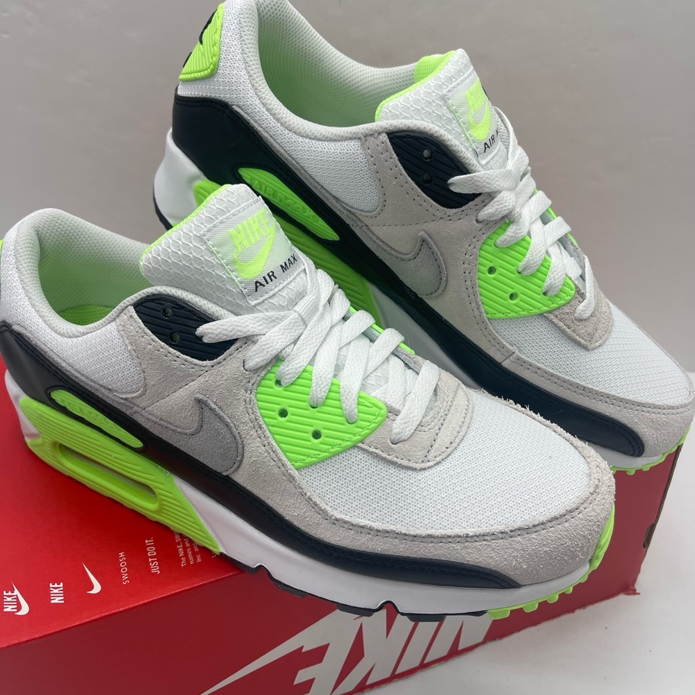 Nike Men’s AIR MAX 90
WHITE/CAVE STONE-LIGHT BONE Athletic Sneakers - Picture 8 of 16